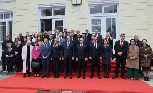Заместник министър председателят и министър на транспорта и съобщенията Гроздан Караджов