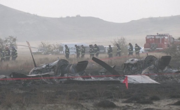 На борда е имало 20 членен екипаж
Турски товарен самолет с 20 членен