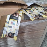 Над 20 тона заготовки за цигарени кутии задържаха митническите служители във Видин