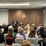 Вицепремиерът Атанас Зафиров поздрави служителите в Агенция за социално подпомагане по време на годишната им среща в Пловдив