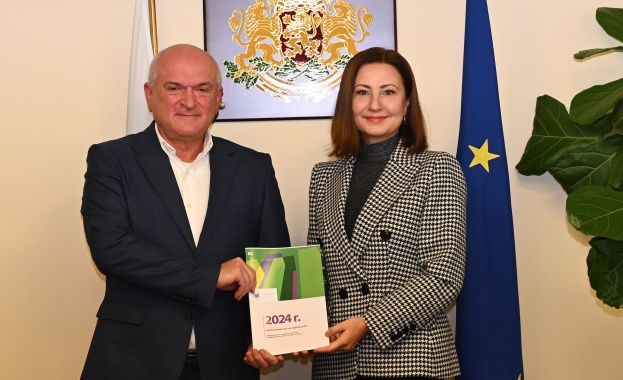 България усвоява средства от структурните фондове на ЕС на ниво