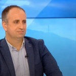 Комисар Светлин Лазаров: В България се наблюдава нов вид киберизмами, свързани с финтех компании, при които потребители губят пари чрез фалшиви обаждания и манипулации