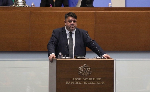 Демографската политика подпомагането на общините са сред основните политики в