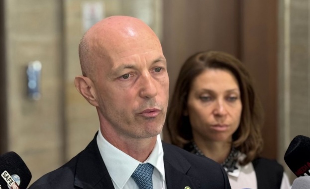 Народният представител Коста Стоянов заяви че по малко от 30 от