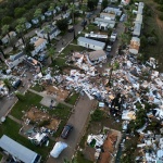 "Клаудия" удари Португалия: Три жертви на бурята, десетки са ранени