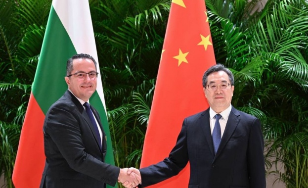 Делегация на Възраждане водена от зам председателя на политическата организация и