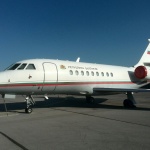 Вицепремиерът Караджов разпореди правителственият „Фалкон“ да бъде продаден на търг с явно наддаване