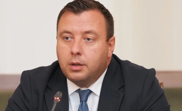 Политическата организация поиска незабавни предсрочни избори Това заяви в декларация