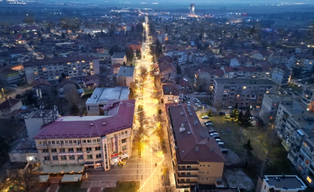 На 29 ноември от 18 00 ч ще грейне коледното градче