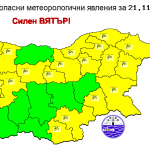Жълти кодове за силен вятър са обявени за 18 области в България
