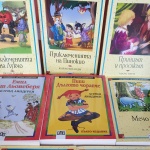 Откриват кампанията "Едно дете чака магия. Стани магьосник – подари му книга!“ на сцена в Централните хали в столицата