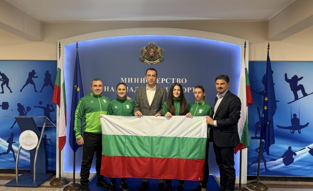 Министърът на младежта и спорта Иван Пешев пожела успех на