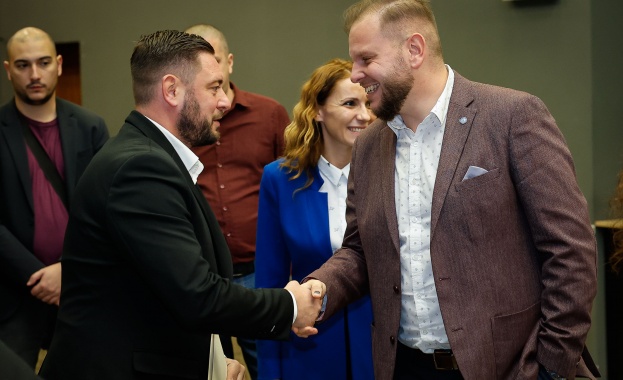 Заместник министърът на младежта и спорта Петър Младенов откри националната конференция