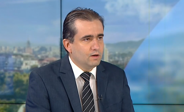 Същият площад който махна Пеевски през 2013 г сега го