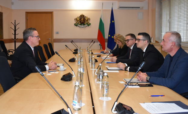 Министър Дилов: Развитието на търговския обмен с Канада отбелязва ръст от над 80% за тази година