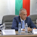 Министър Вълчев: Започваме обсъждане на учебните програми