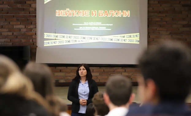 Олимпийската световна и европейска шампионка по бокс Стойка Кръстева подкрепи