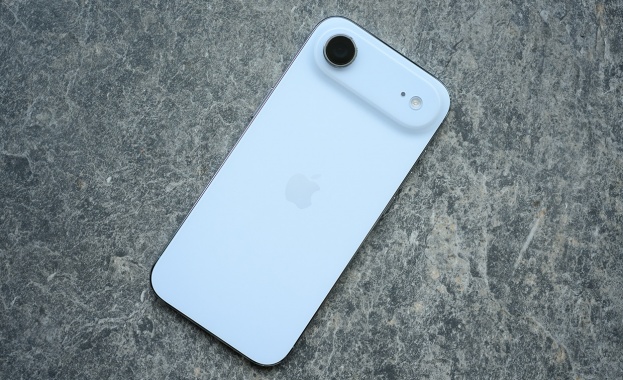 Когато по-малко, значи повече: iPhone Air е бърз, лек и различен