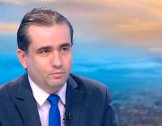 Божанов: Изтеглянето на бюджета е тактическа победа, но протестната готовност остава