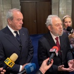 Асоциацията на пенсионните дружества се скри от “Възраждане”