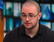 Млад лекар се бори срещу измамите в интернет, които засягат здравето