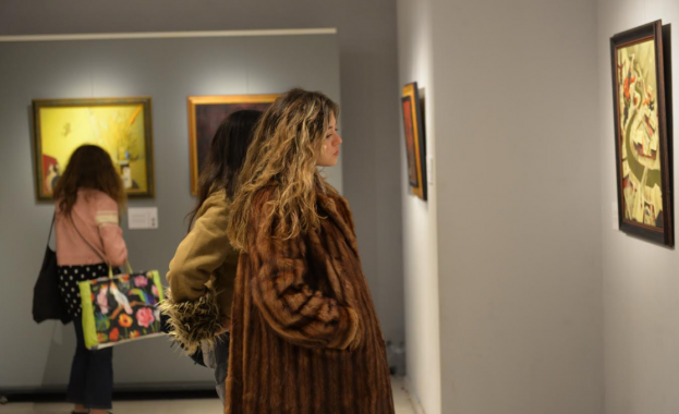 Художествена галерия Стара Загора представи изложба Паралели на времето