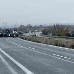 Протестиращи гръцки фермери се насочиха към границата с България, въпреки полицейската блокада