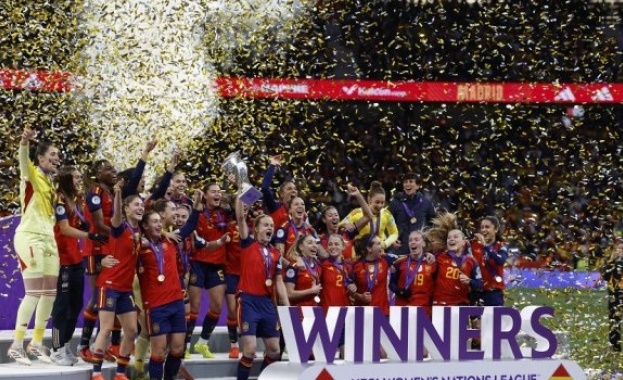 Испанската нападателка Клаудия Пина отбеляза два гола през второто полувреме