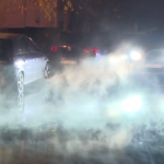 Топла вода тече по улица в столичния кв. „Младост 1“