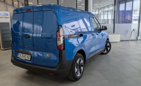 Електрическото семейство Ford Courier: За работа и удоволствие 