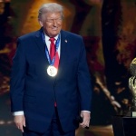 Доналд Тръмп получи награда за мир от ФИФА