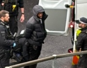 Арестуваха мъж на летище "Хийтроу" след десетки напръскани с лютив спрей