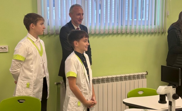 Нови инвестиции за близо 1 милион лева в модeрна STEM