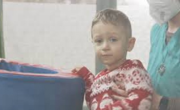 Детето посещава всеки ден Специализираната болницата за рехабилитация на детска