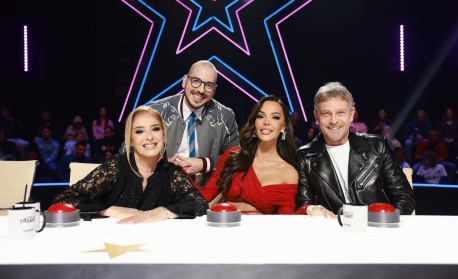 Зрителите на „България търси талант“ решават кой ще е последният финалист чрез гласуване  в „Спаси талант“ в мобилното приложение на „bTV+“