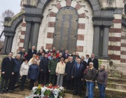 Почит към героите: представители на Русия, Беларус и АБВ поднесоха цветя в Плевен и Пордим по случай 148 години от Плевенската епопея