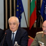 Министър Запрянов запозна ръководствата на военнопатриотични съюзи и неправителствени организации с основни  приоритети в отбранителната политика