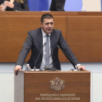  Атанас Атанасов към ПП-ДБ: Няма да ви позволим да излъжете и това поколение, както излъгахте площада от 2020 г. 