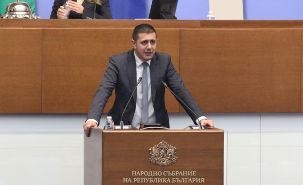 В днешния дебат по вота на недоверие на тема икономика