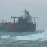 Следят качеството на водите край Ахтопол след изтеглянето на кораба "Кайрос"