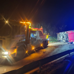 Тир, превозващ пратки, се обърна на Прохода на Републиката