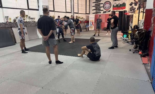 Проектът "Защити се сам" представи работещ набор от техники за реакция в критични ситуации