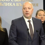 Росен Желязков обяви оставката на кабинета