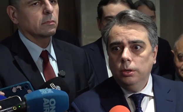 След вчерашния пореден безпрецедентен протест това управление има само един