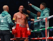 Гасиев нокаутира Пулев и е новият световен шампион по бокс в тежка категория