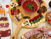 Благотворителен фестивал във Враца за мезетата и виното