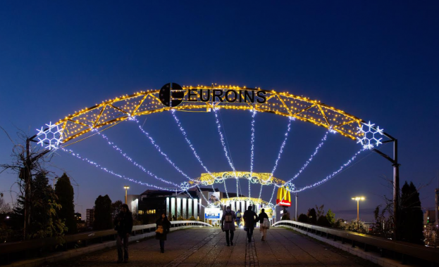 Една от водещите електроенергийни групи в България Електрохолд и един