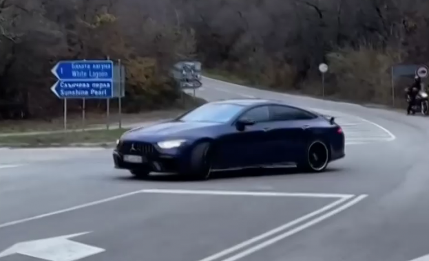 Клипове с опасни дрифтове обиколиха социалните мрежи през последните дни