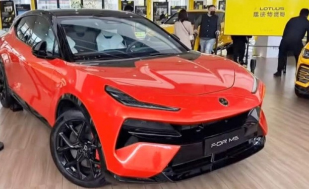 Lotus For-Me: Първият PHEV SUV на марката с 952 к.с. и ускорение до 100 км/ч за около 3 сек.