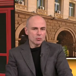 Политологът Петър Чолаков: Борисов си запази всички карти, осигури си меко кацане